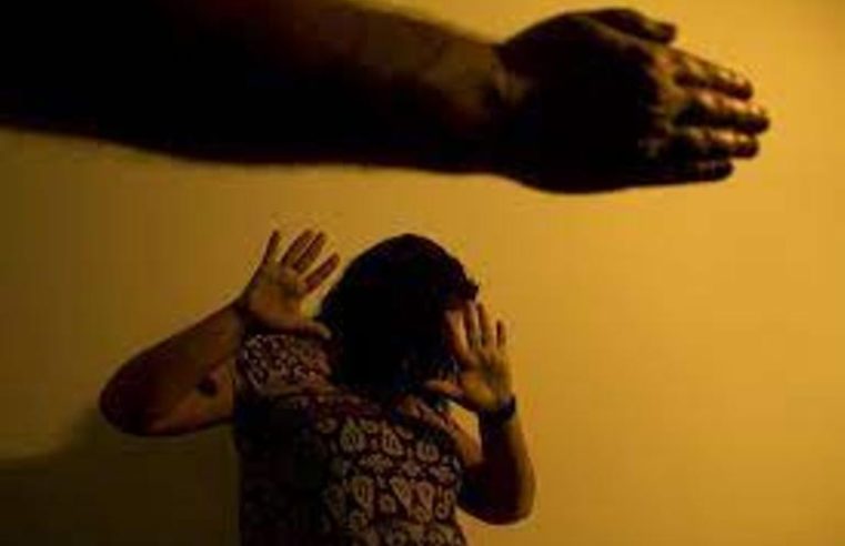 Mais de 27 mil mulheres foram vítimas do crime de perseguição em 2021