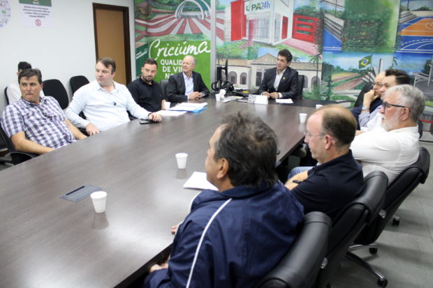 Assinados contratos de compra de terrenos no Loteamento Industrial do Verdinho em Criciúma