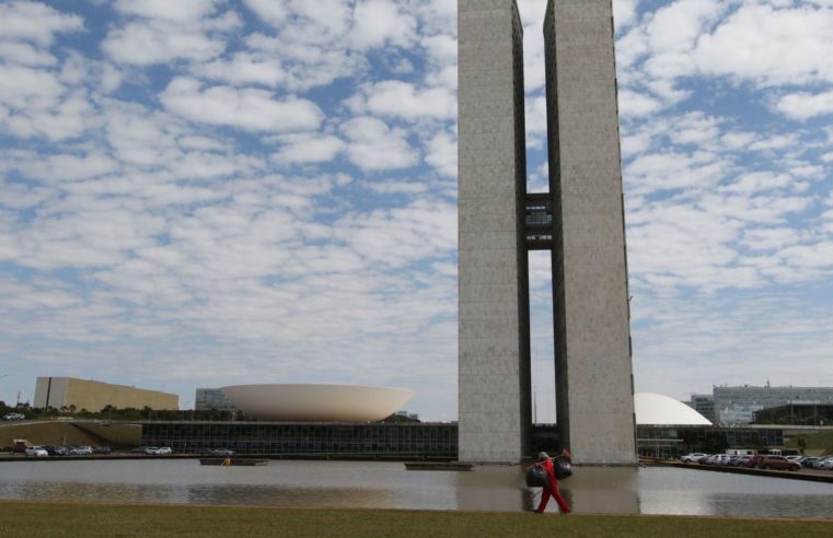 Semana do Congresso tem análise de vetos e discussão sobre jogos