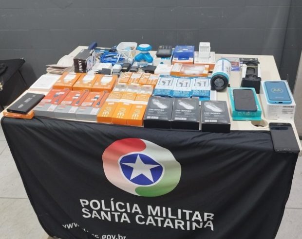 Polícia Militar recupera carro e eletrônicos furtados em Criciúma