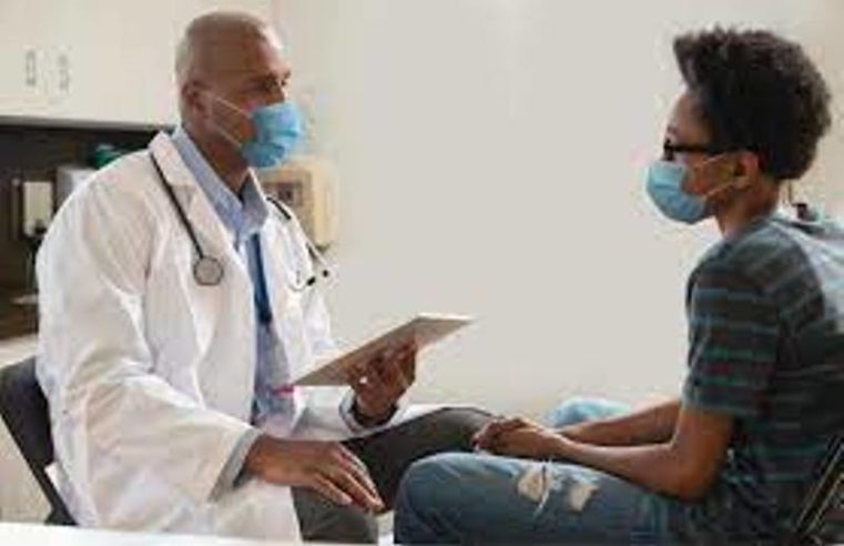 Frequência de meninas ao médico é 18 vezes maior que a dos meninos
