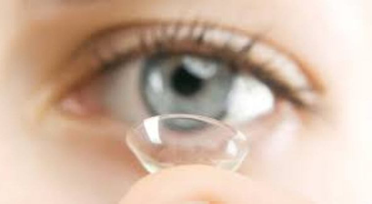 Setembro Safira alerta sobre o uso incorreto de lentes de contato