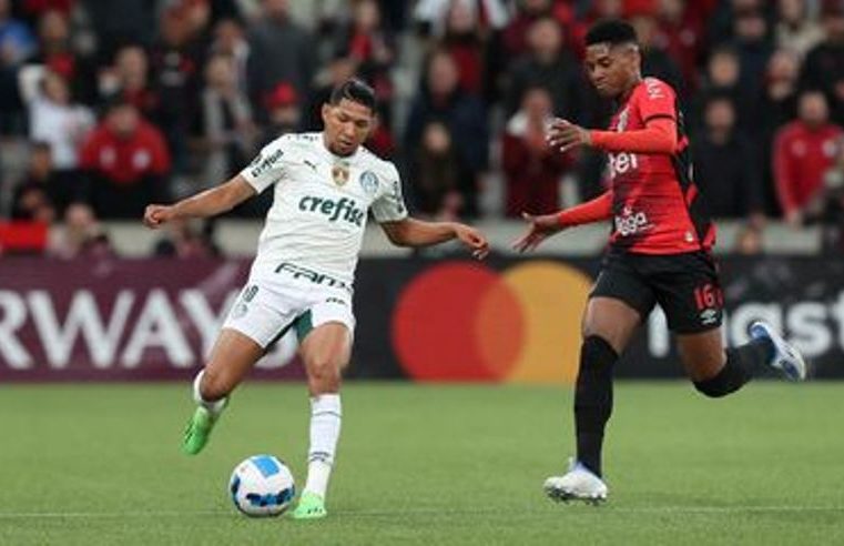 Palmeiras e Athletico-PR decidem primeiro finalista da Libertadores, Campeonato Brasileiro Serie A Goiás vence o Santos