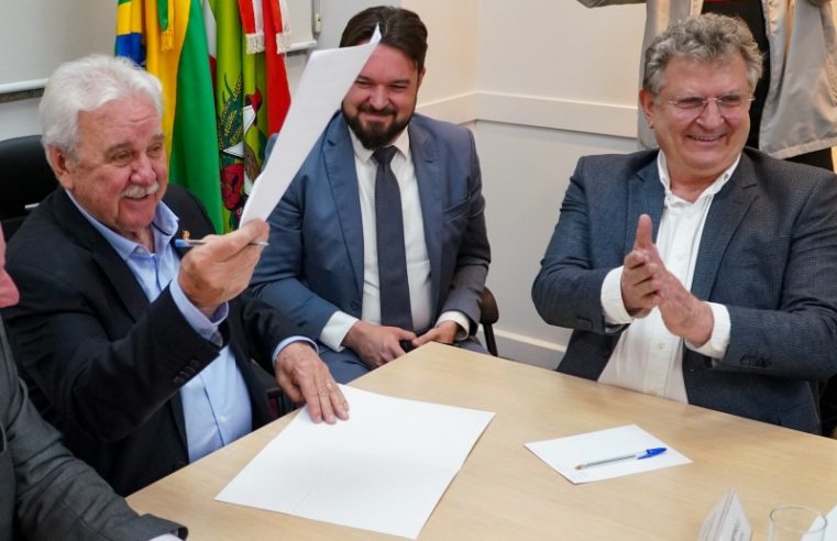 Governador em exercício sanciona lei que institui Política Estadual de Apoio às Cooperativas de Energia Elétrica