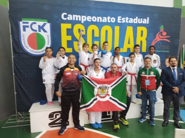 Karatecas criciumenses conquistam terceira colocação no Campeonato Estadual Escolar