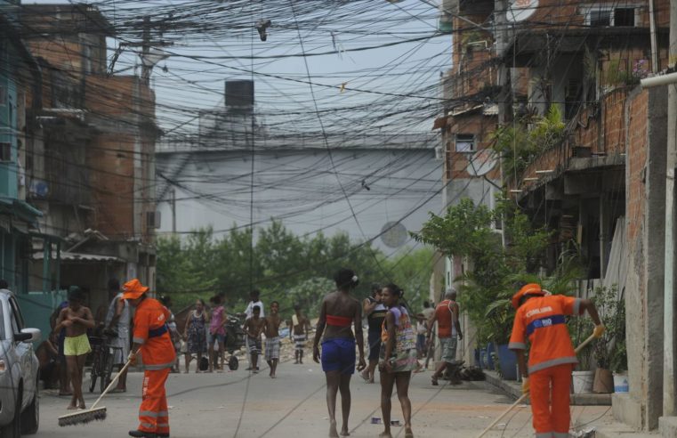 Relatório mostra que um a cada três jovens não estudam e não trabalham