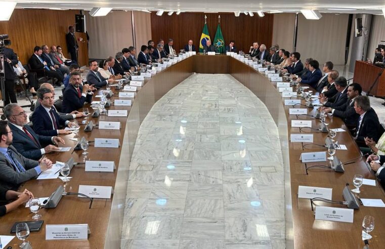 Em reunião com Lula, governadores condenam atos antidemocráticos
