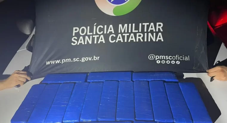 Perseguição inicia na BR-101 e termina com quase 10kg de maconha apreendida em Criciúma