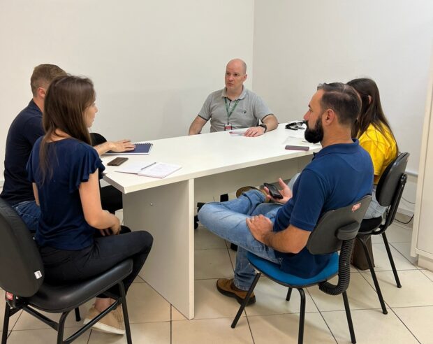 Vigilância Sanitária de Criciúma inicia autuações de imóveis com ligação irregular à rede de esgoto