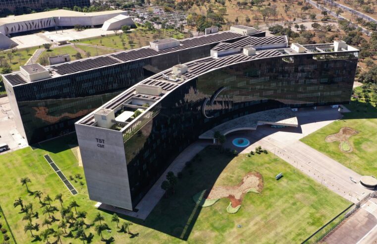 TST muda entendimento sobre pagamento de horas extras