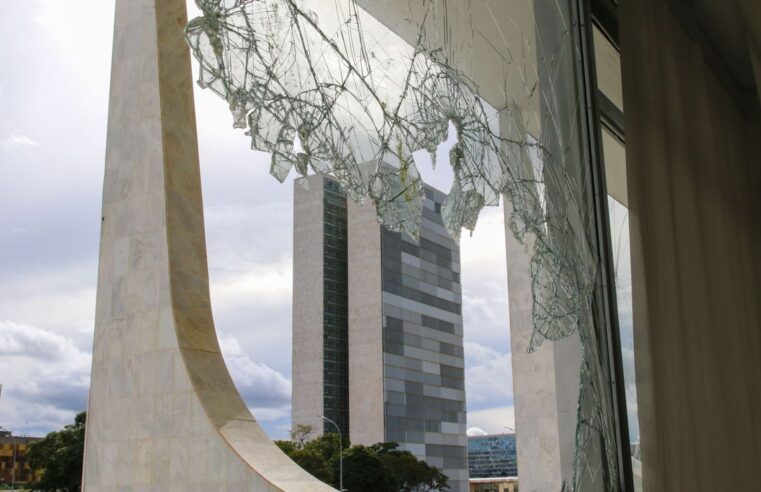 AGU pede indenização de mais 45 investigados por atos golpistas