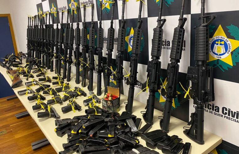 Polícia Militar retira 205 fuzis do crime organizado no Rio de Janeiro