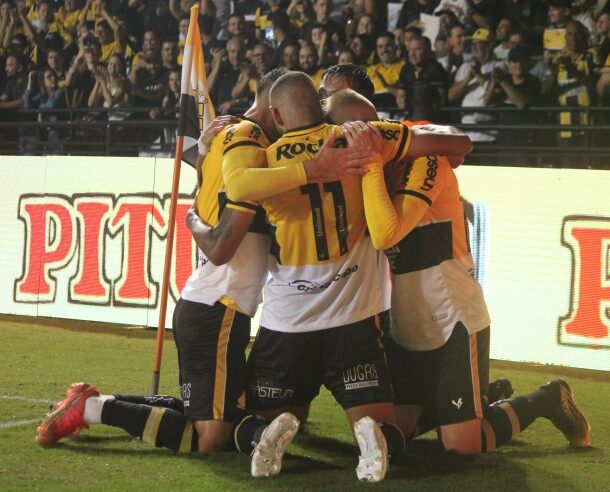 Tigre vence o Avaí no Majestoso e segue 100%