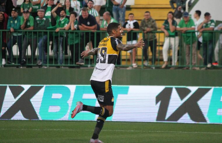 Criciúma e Chapecoense empatam no Oeste