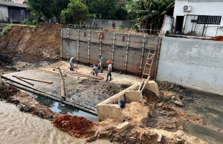 Canal Auxiliar do Rio Criciúma: 57% das obras executadas no bairro Santa Bárbara