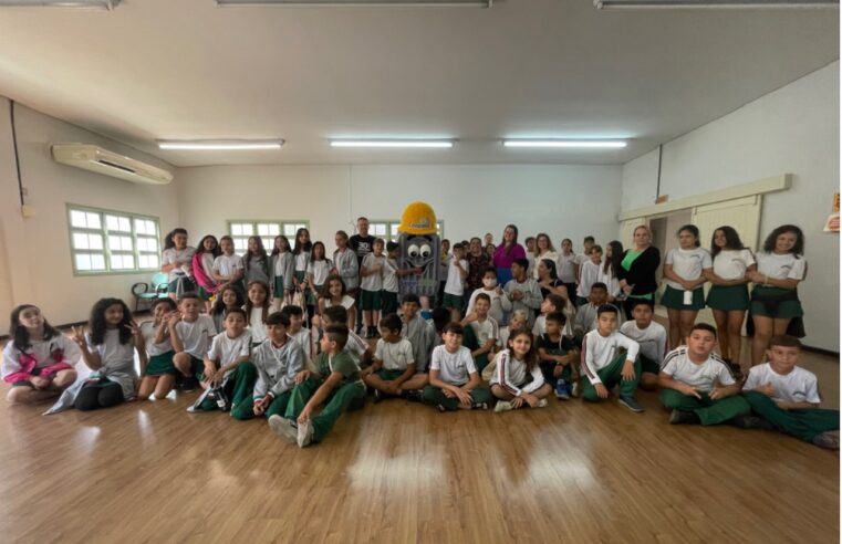 Coopera lança Programa de Eficiência Energética – PEE  com palestra para alunos de Forquilhinha