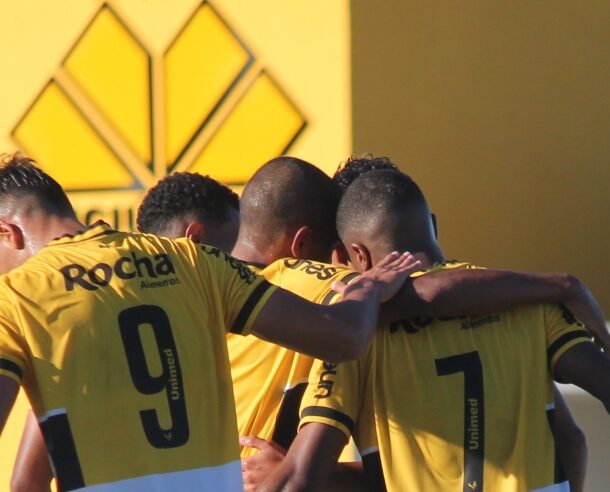 Tigrão Sub-15 e Sub-17 estão nas finais do Catarinense