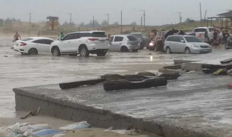 Tsunami meteorológico aconteceu em Laguna, explica Defesa Civi