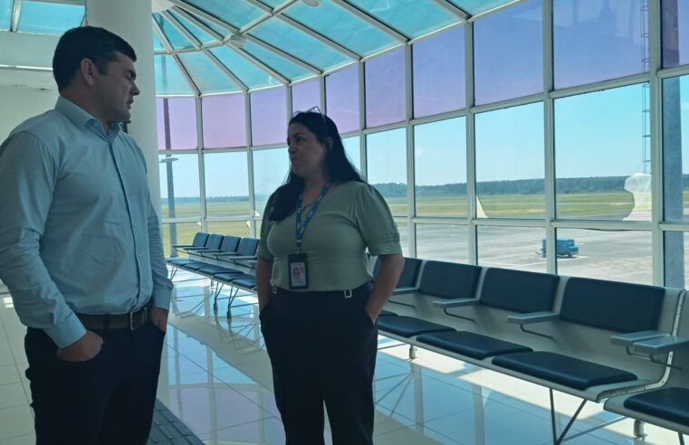 Secretário vistoria aeroportos do Sul do estado
