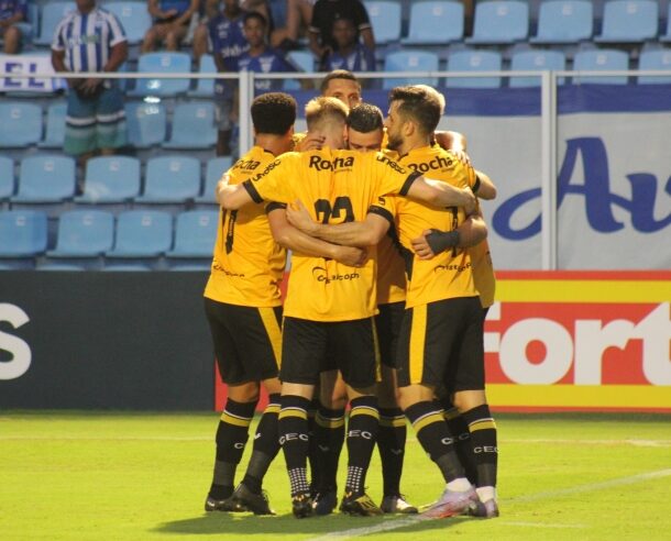 Tigre vence o Avaí na Ressacada; segue líder do Catarinão 2024