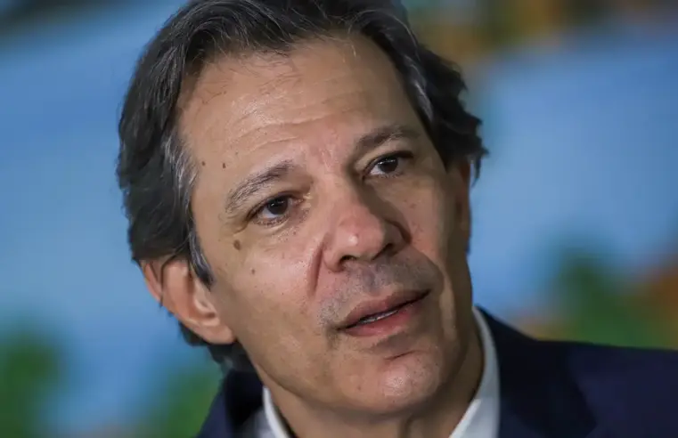 Haddad anuncia contenção de R$ 15 bilhões no orçamento federal