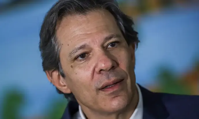 Haddad anuncia contenção de R$ 15 bilhões no orçamento federal