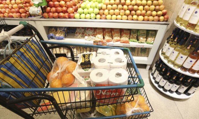 Prévia da inflação oficial de agosto recua 0,14%, diz IBGE