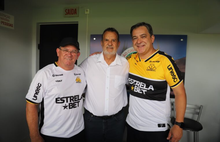 Prefeito e vice agradecem à FCF pela nomeação da taça ‘Criciúma: 100 Anos de Emancipação’