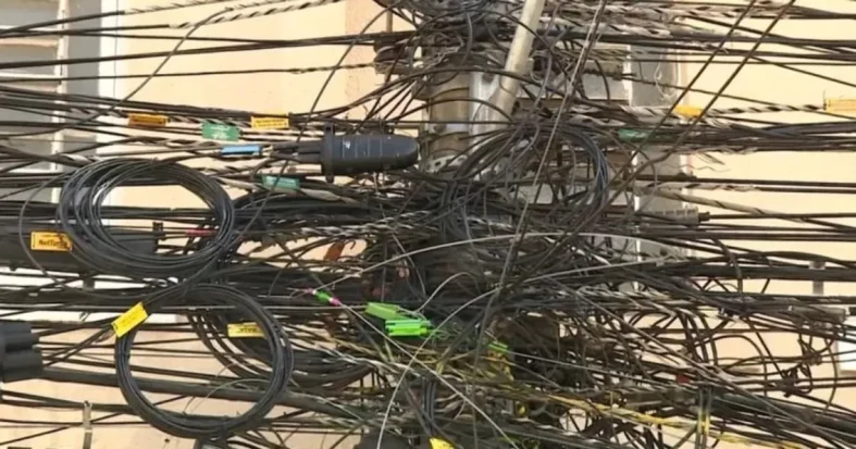Operação Limpa Fios: Governo de Criciúma e Celesc firmam parceria para remoção de fiação obsoleta