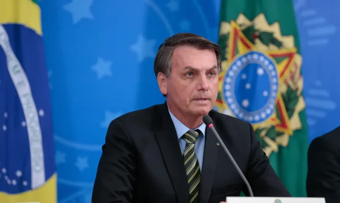 Prazo para Bolsonaro apresentar defesa termina nesta quinta