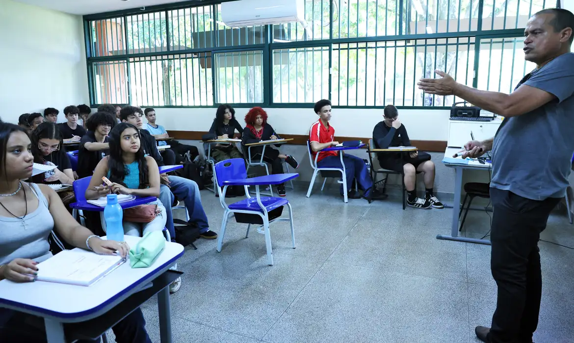 Secretarias de Educação têm até hoje para aderir à seleção da PND