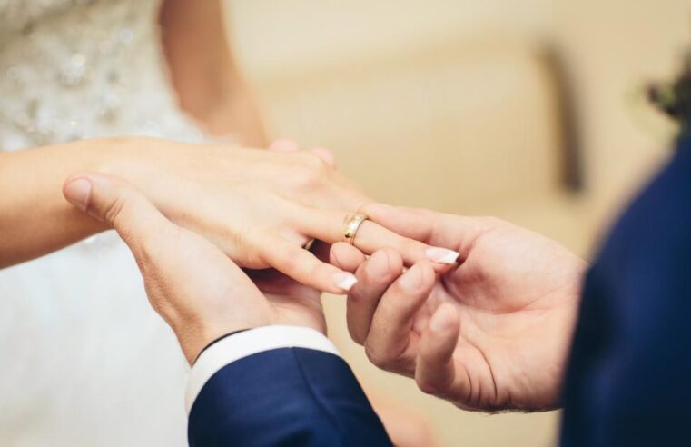 Atenção, casais de Criciúma! Últimos dias para se inscrever no ‘Casamento Centenário’