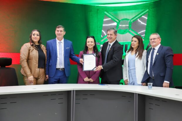 Presidente da Câmara de Vereadores assume como prefeito interino de Criciúma