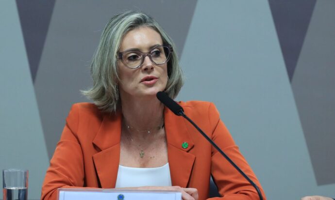 INSS: defensora pública diz na CPMI que identificou descontos em 2019