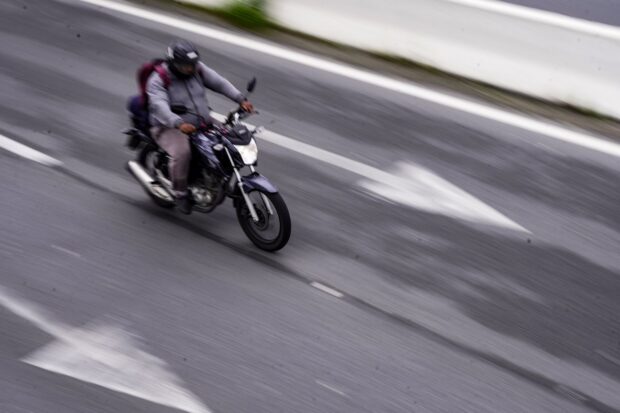 CNH Emprego na Pista oferece vagas para habilitação e qualificação profissional em várias cidades de SC