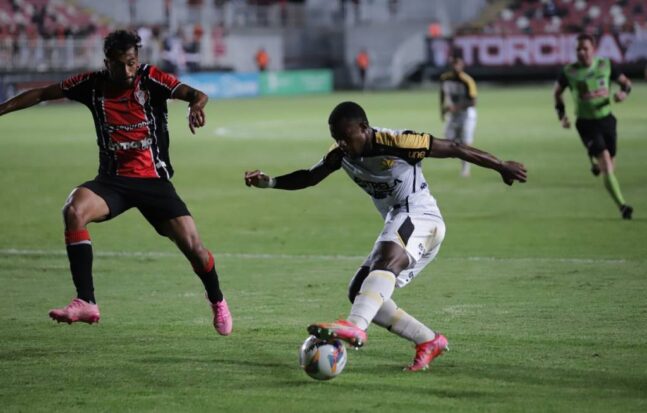 Tigrão arrancou um empate na primeira partida das quartas de final