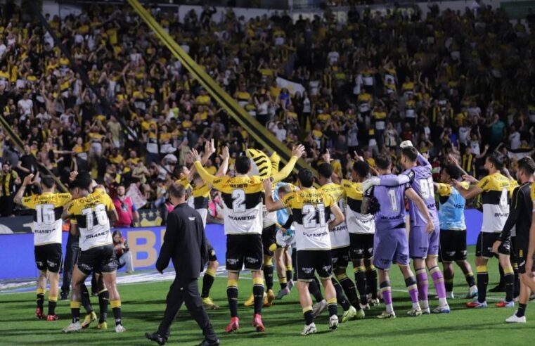 Torcida do Criciúma esgota ingressos para jogo com o Avaí na Ressacada