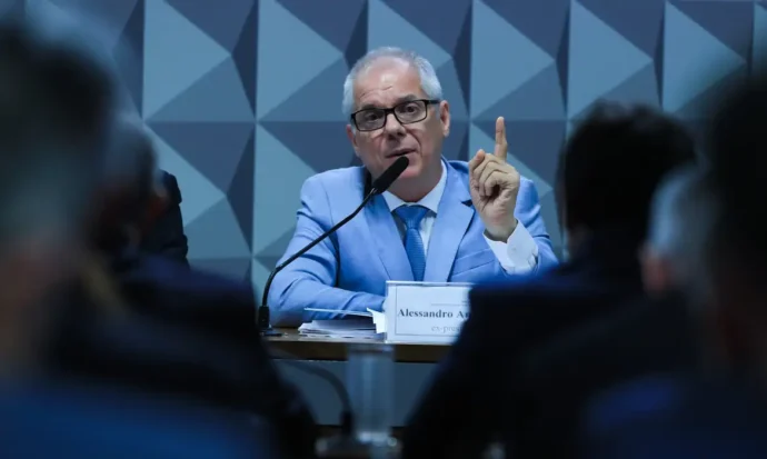 PF prende ex-presidente do INSS em nova fase da Operação Sem Desconto