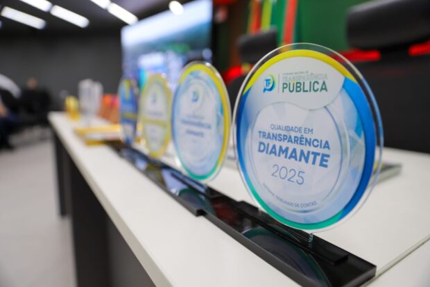 Governo de Criciúma reconhece conquistas nacionais em transparência, eficiência administrativa e governança de 2025