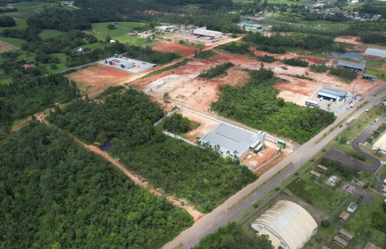 Porto Seco: Governo de Criciúma assina ordem de serviço para obras de infraestrutura em vias do Loteamento Cidade dos Transportes