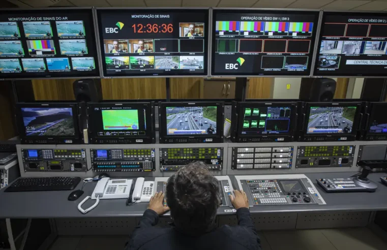 Contratações nos setores de informação e comunicação crescem 11%