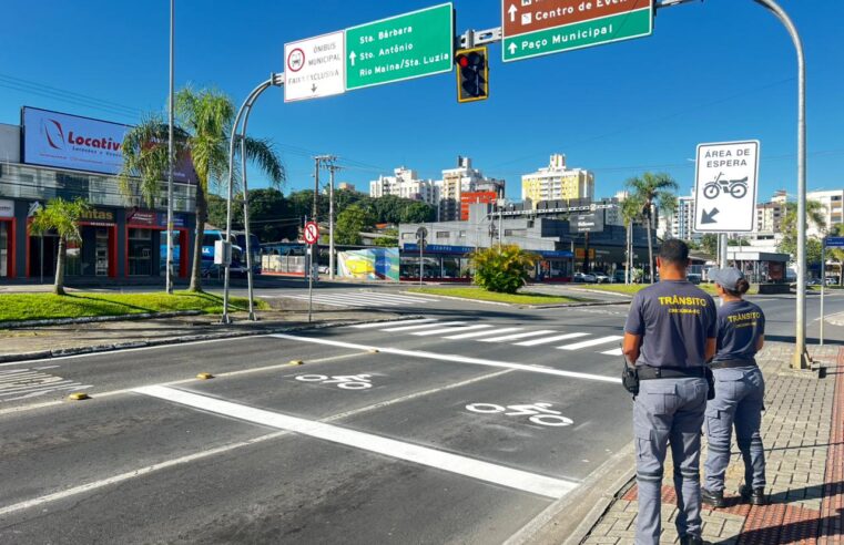 Criciúma implanta área de espera para motocicletas na Avenida Centenário
