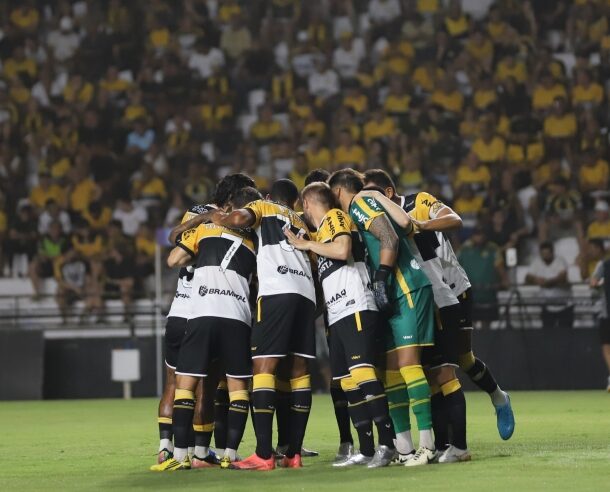 No primeiro jogo em casa o Tigrão empata